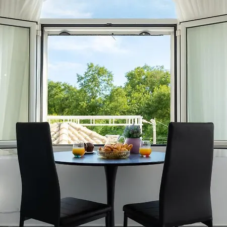 Apartman Ninas Pool Residence II