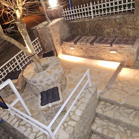 Ninas Pool Residence II Apartman Basztúni